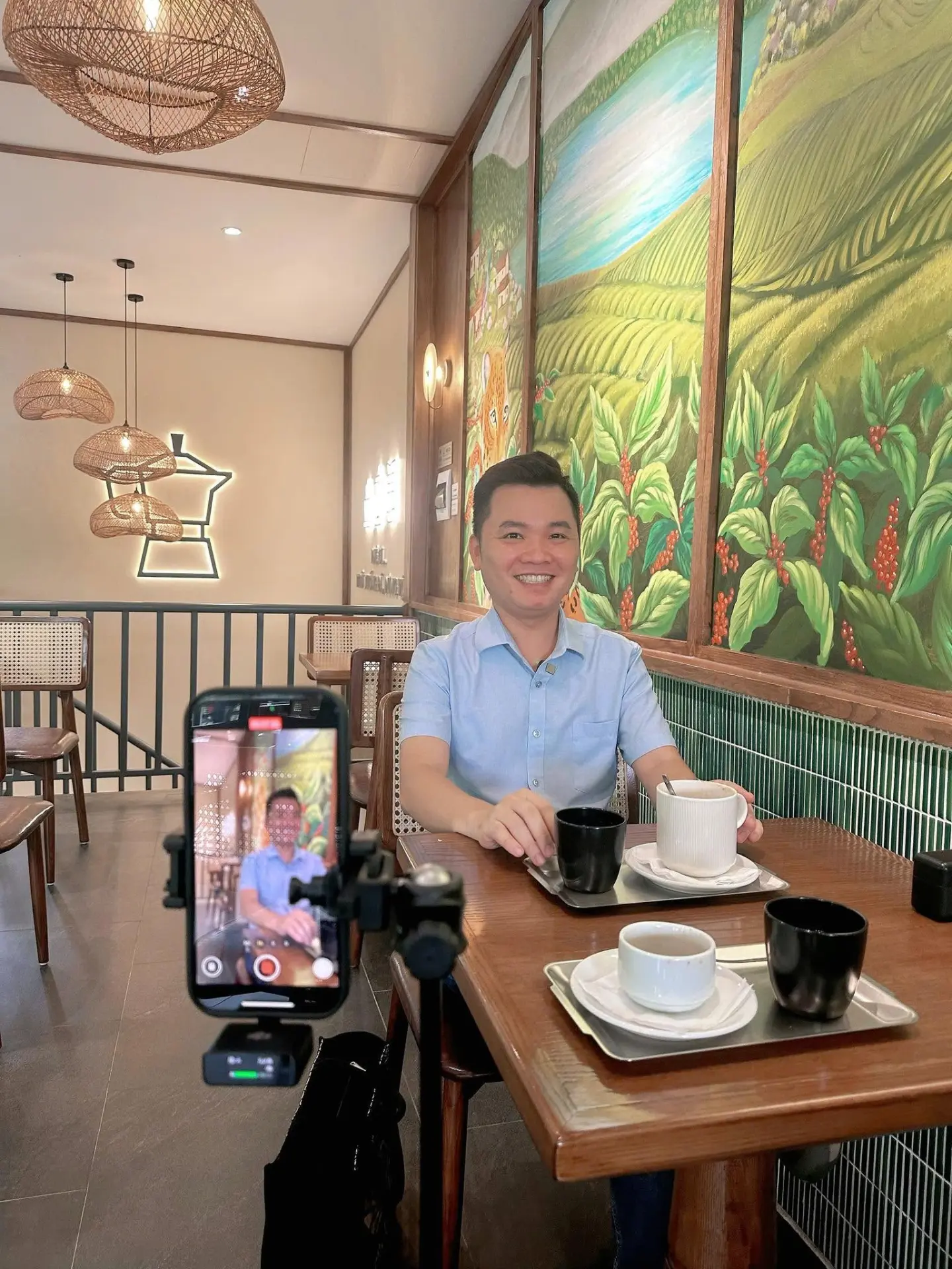 Công Minh Trường ghi hình chia sẻ kiến thức